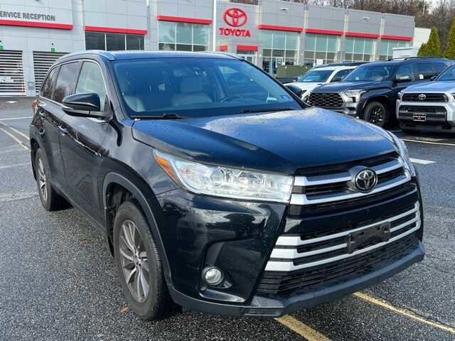 2017 Toyota Highlander XLE photo 3