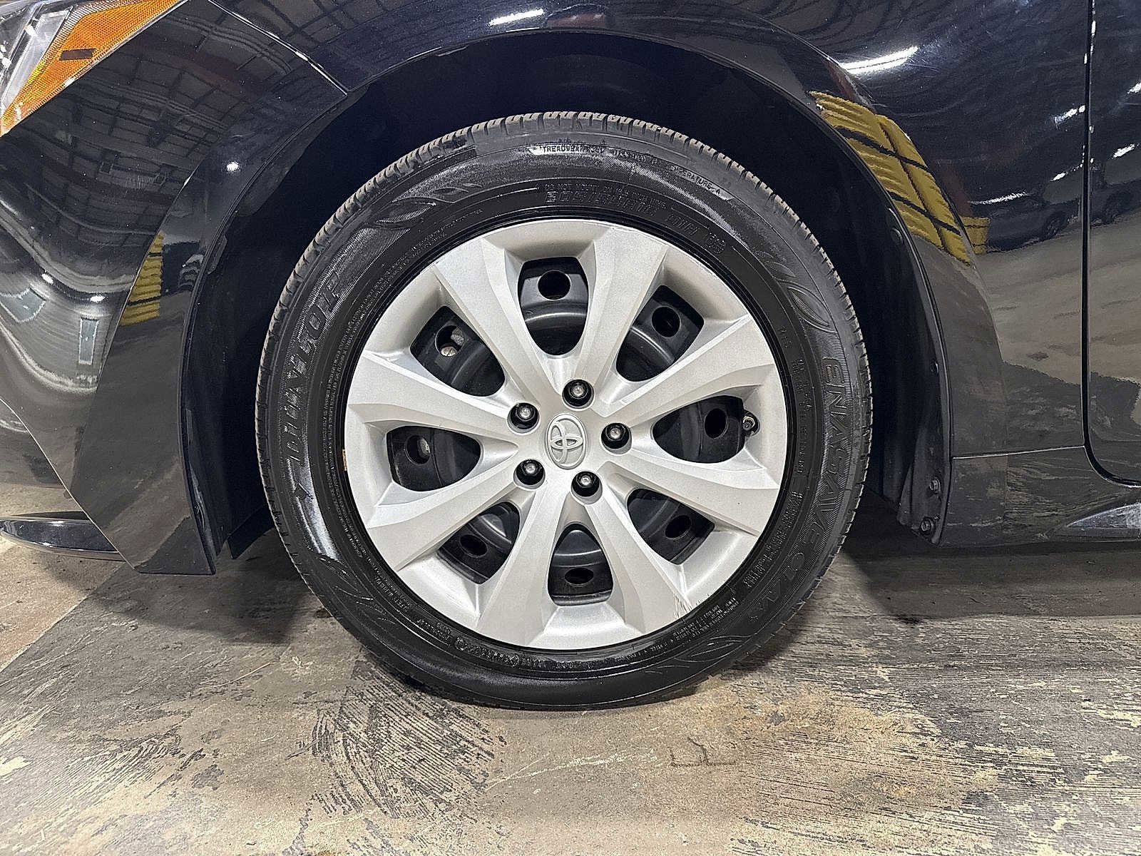 Thumbnail: 2023 Toyota Corolla - 10