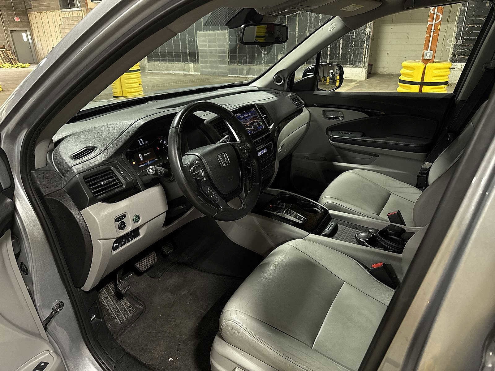 Thumbnail: 2016 Honda Pilot - 31