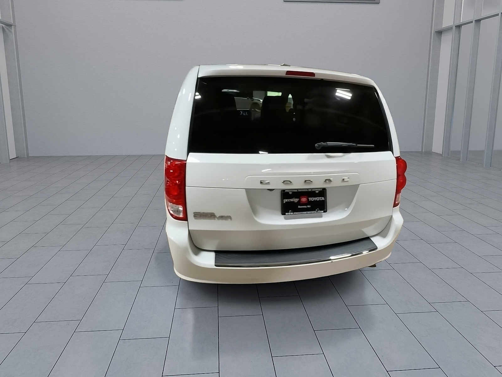 Thumbnail: 2019 Dodge Grand Caravan - 7