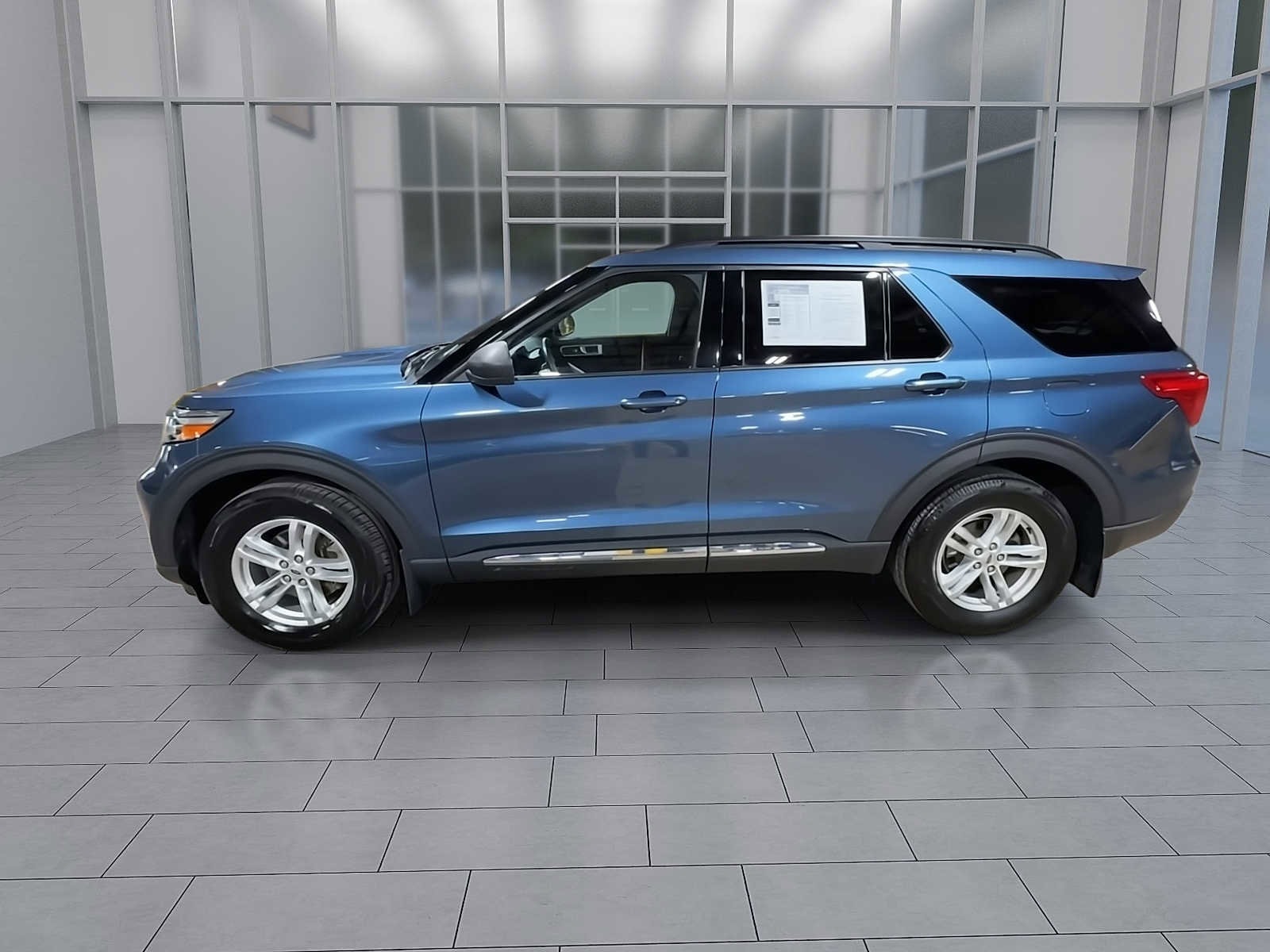 Thumbnail: 2020 Ford Explorer - 5