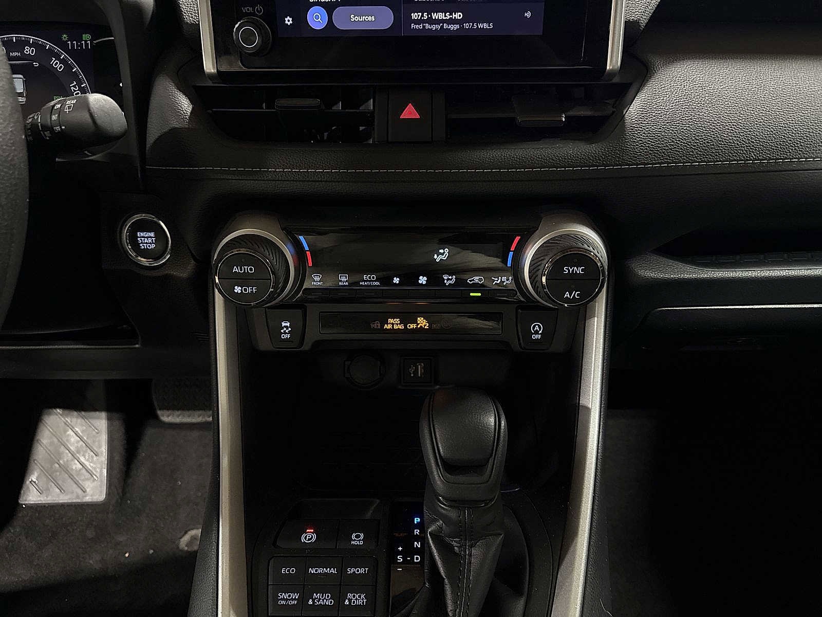 Thumbnail: 2025 Toyota RAV4 - 21