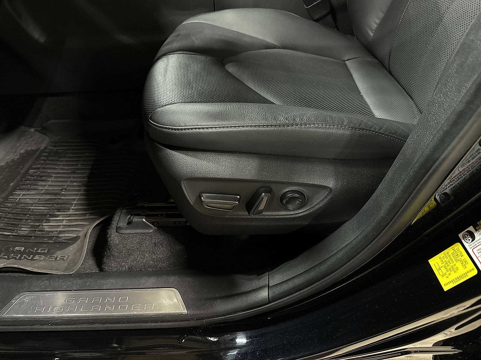 Thumbnail: 2024 Toyota Grand Highlander - 24