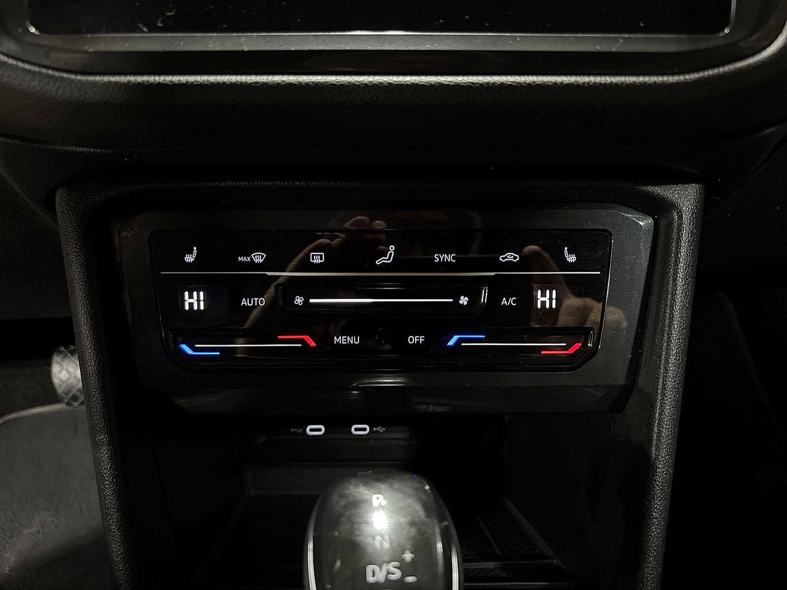 Thumbnail: 2023 Volkswagen Tiguan - 20