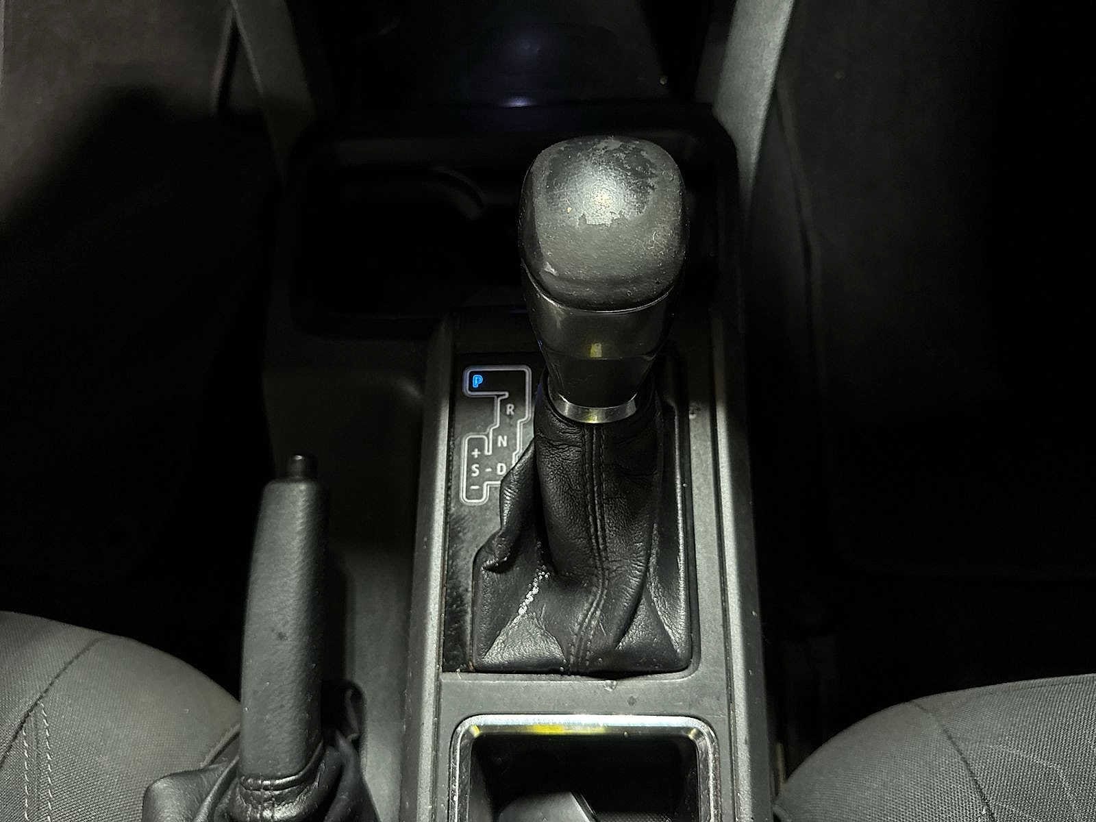 Thumbnail: 2016 Toyota Tacoma - 32