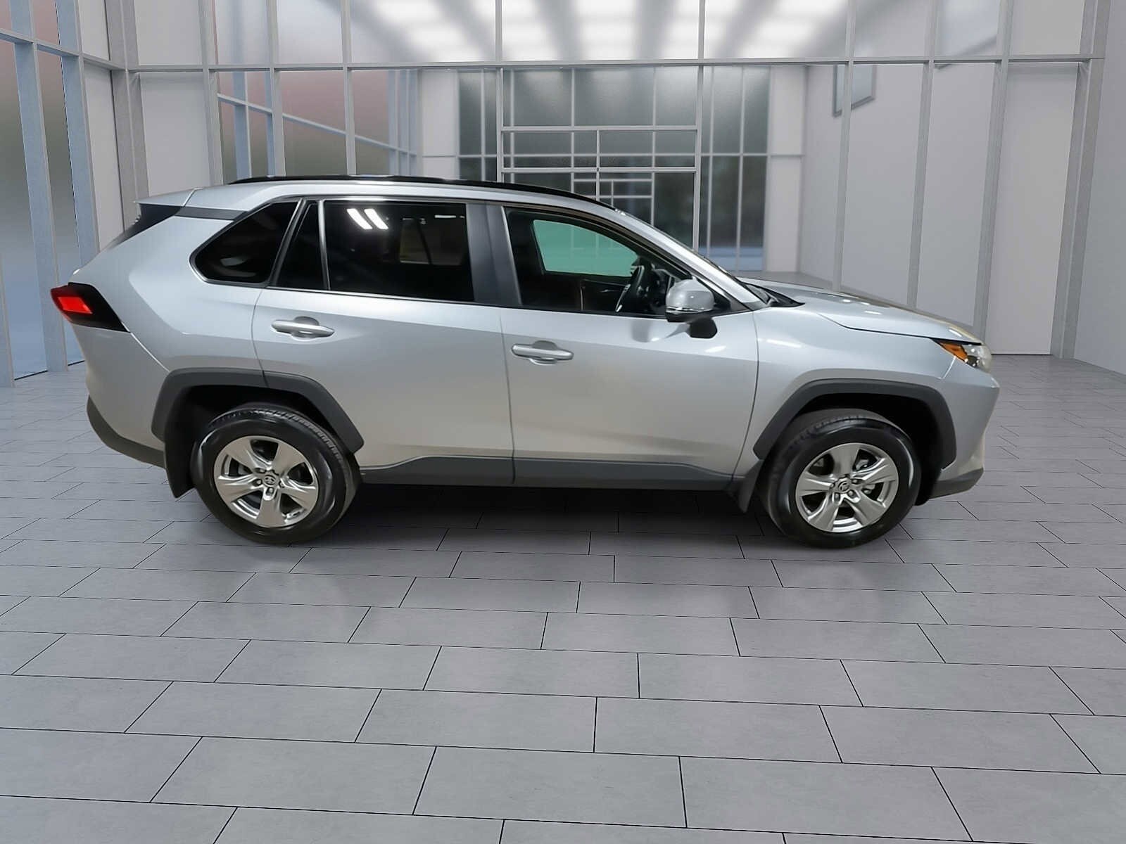 Thumbnail: 2023 Toyota RAV4 - 9