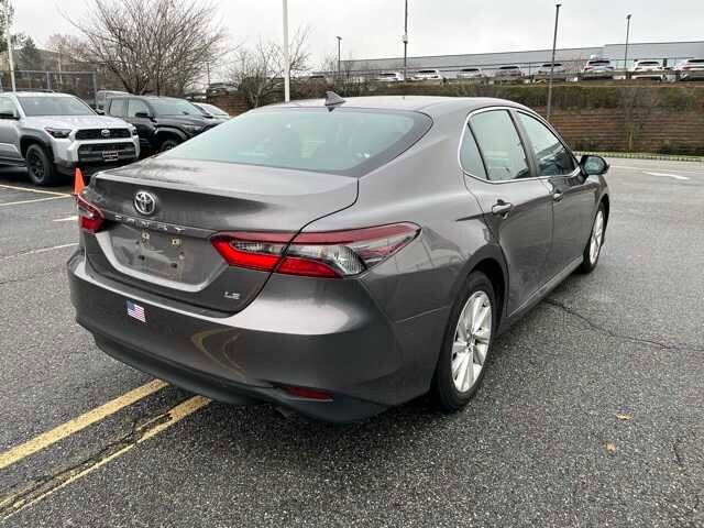 2023 Toyota Camry LE photo 4