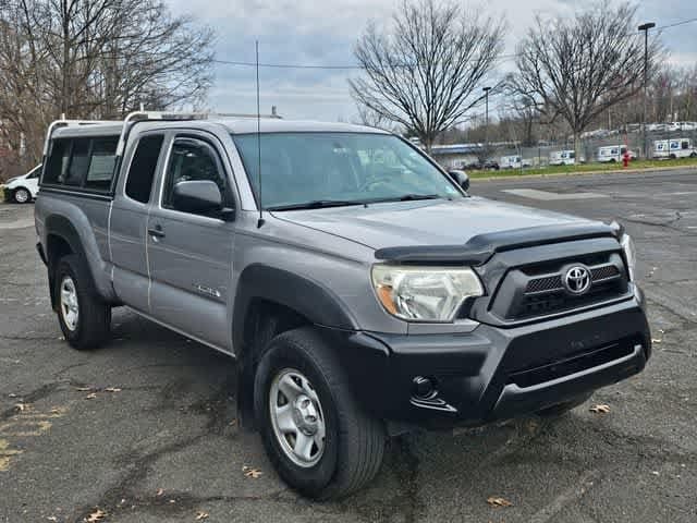 Thumbnail: 2015 Toyota Tacoma - 3