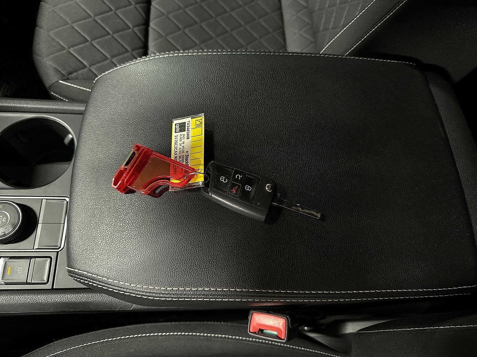 Thumbnail: 2021 Volkswagen Atlas - 31