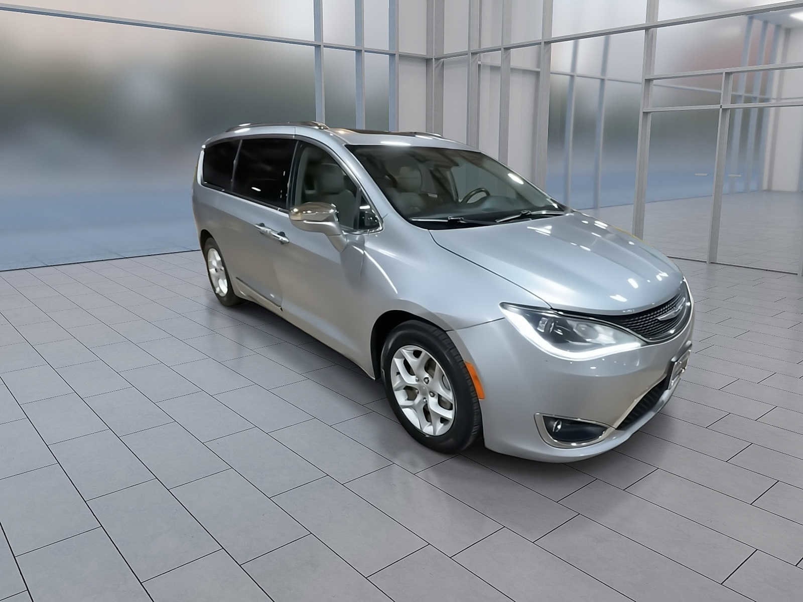 Thumbnail: 2019 Chrysler Pacifica - 2