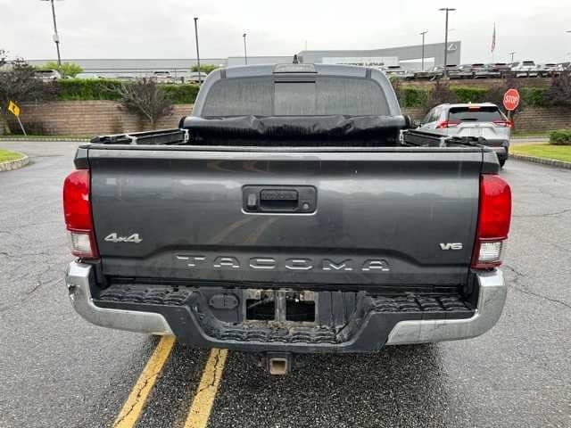 Thumbnail: 2022 Toyota Tacoma - 5