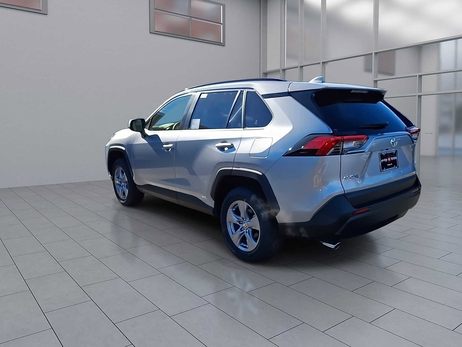 Thumbnail: 2025 Toyota RAV4 - 9