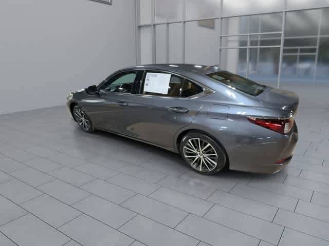 Thumbnail: 2023 Lexus ES - 6