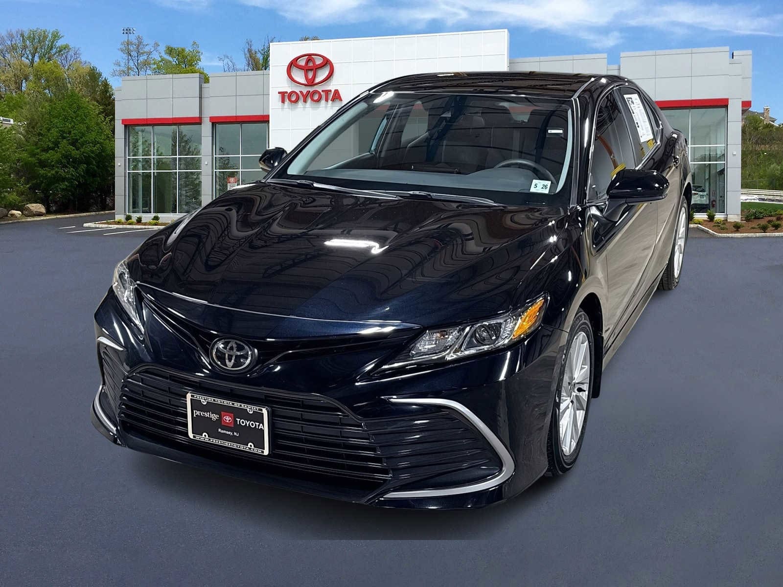 Thumbnail: 2021 Toyota Camry - 1