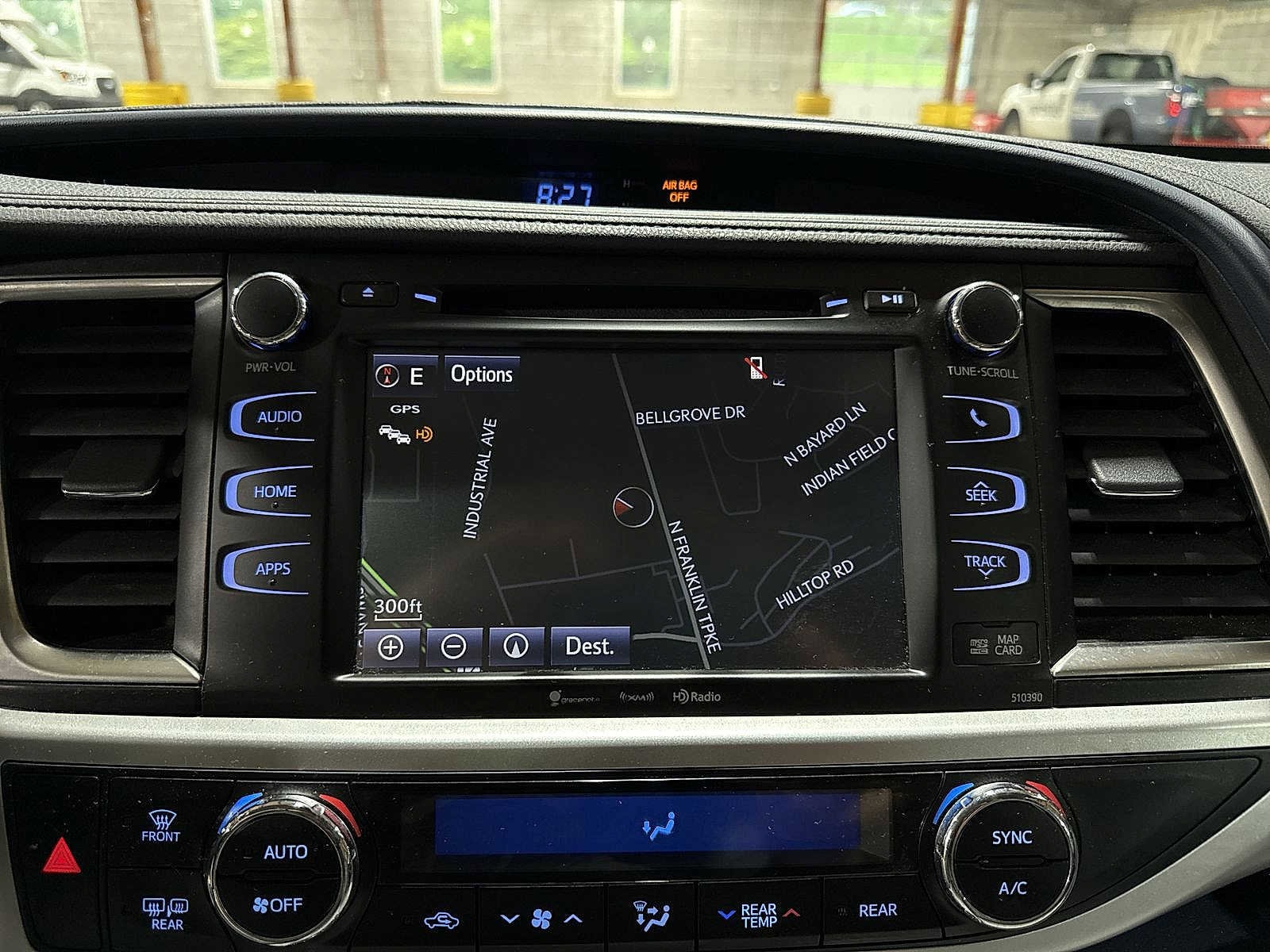 Thumbnail: 2019 Toyota Highlander - 20