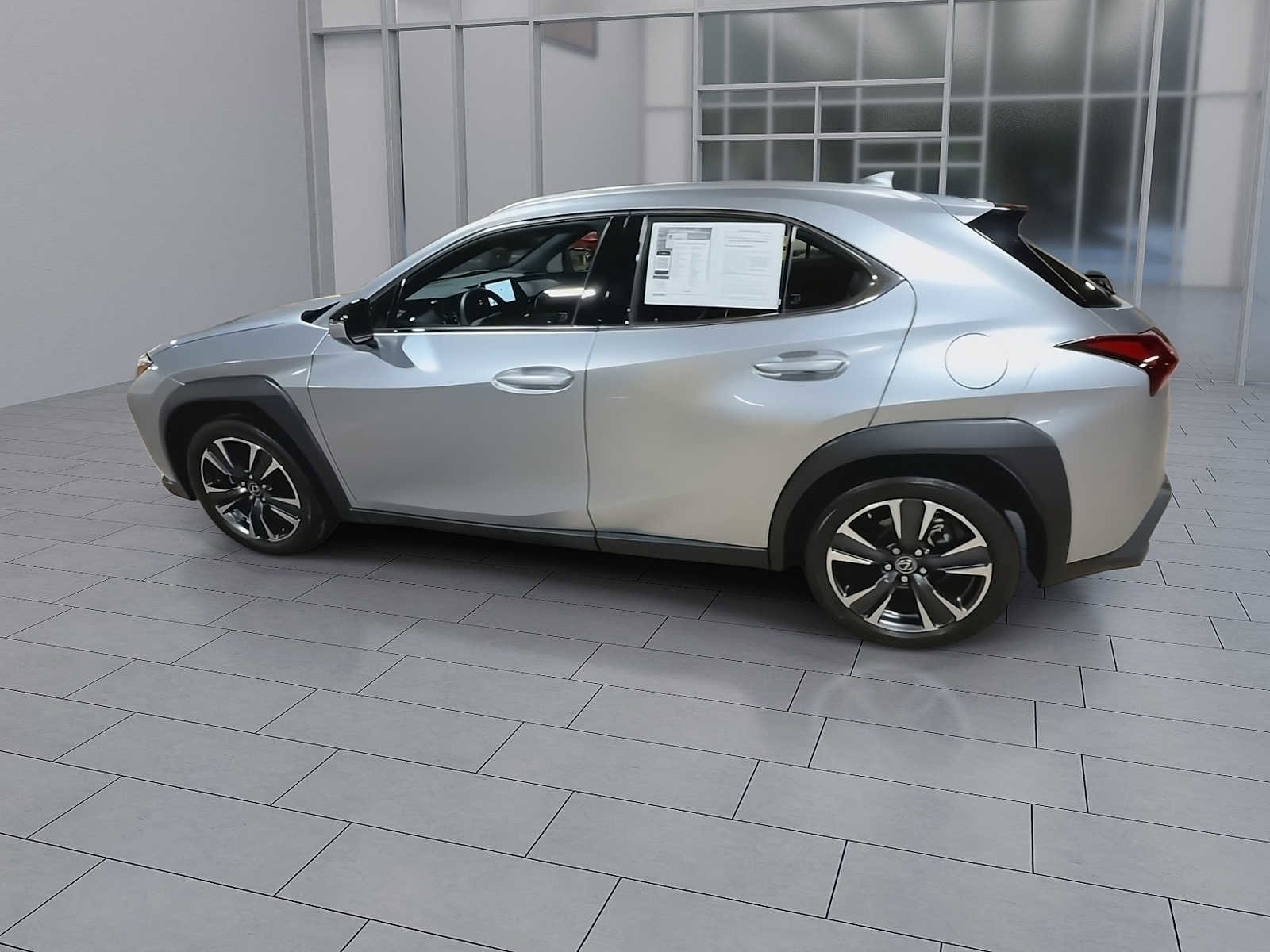 Thumbnail: 2023 Lexus UX - 6