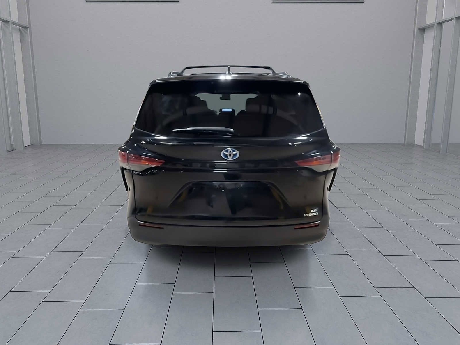 Thumbnail: 2022 Toyota Sienna - 7