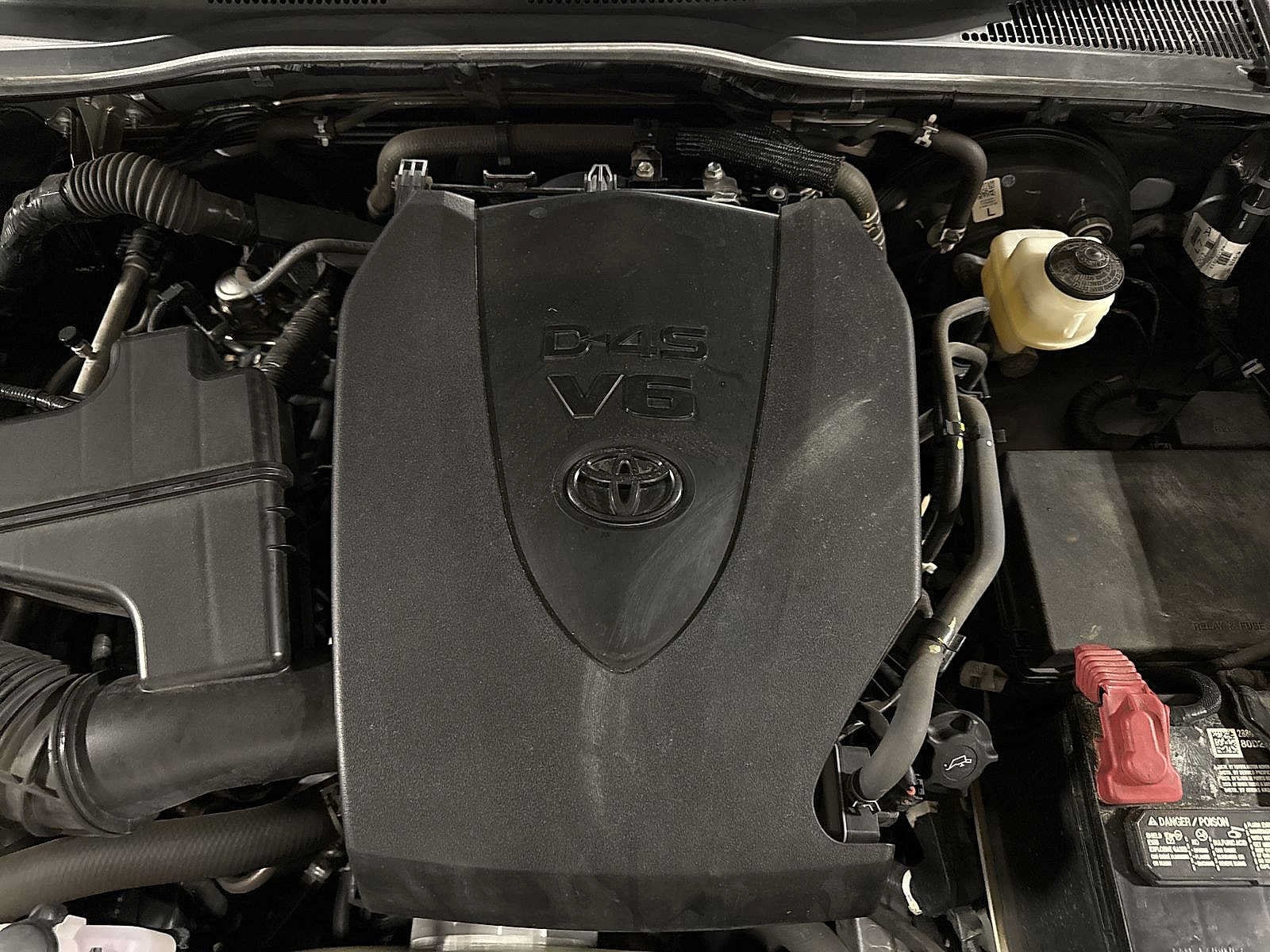 Thumbnail: 2021 Toyota Tacoma - 12