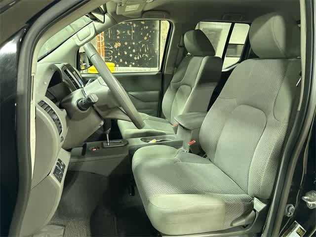 Thumbnail: 2021 Nissan Frontier - 15