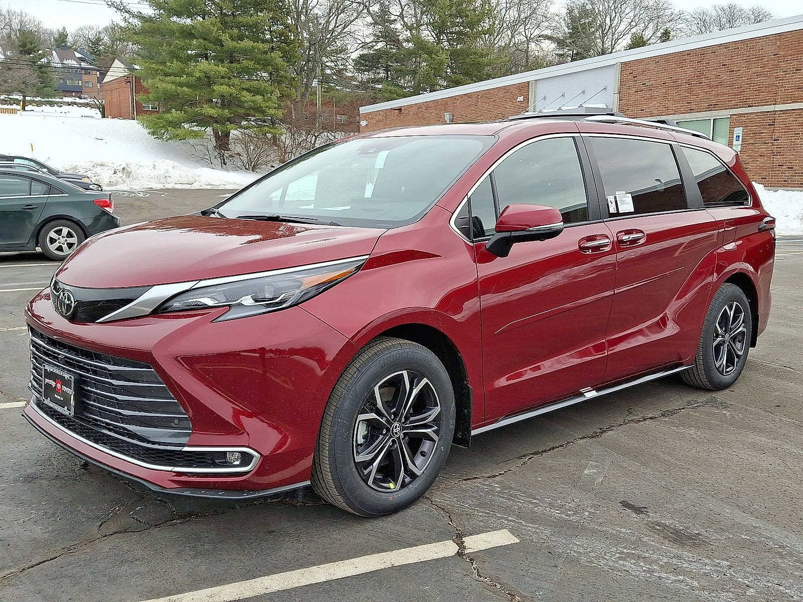 Thumbnail: 2026 Toyota Sienna - 10