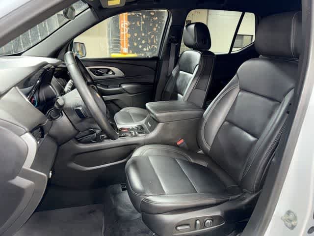 Thumbnail: 2023 Chevrolet Traverse - 15