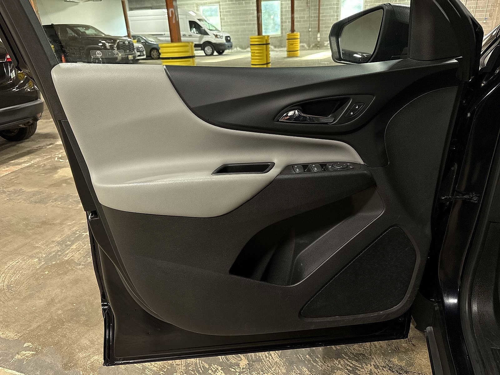 Thumbnail: 2021 Chevrolet Equinox - 28