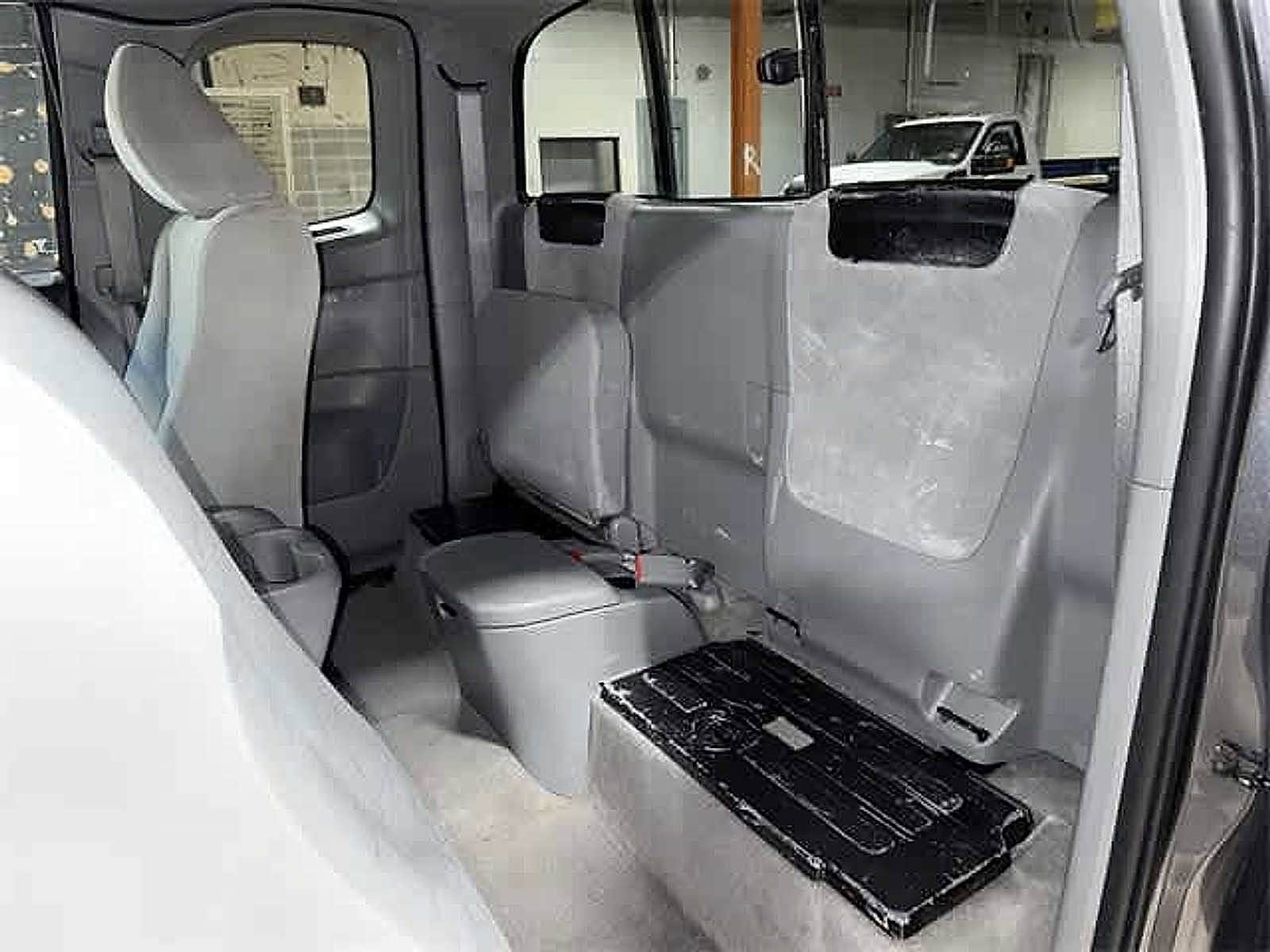 Thumbnail: 2011 Toyota Tacoma - 27