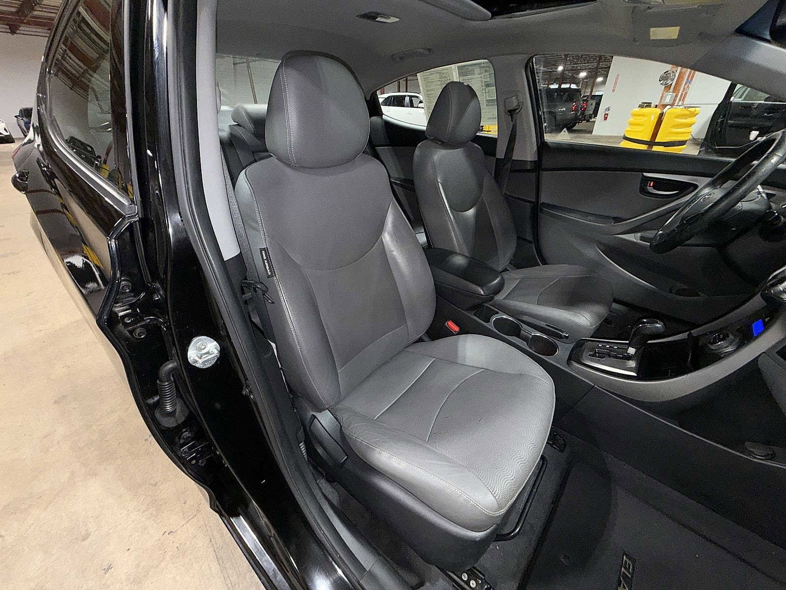 Thumbnail: 2013 Hyundai Elantra - 15