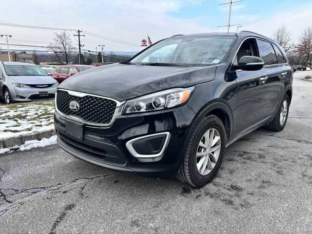 2018 Kia Sorento LX's photo