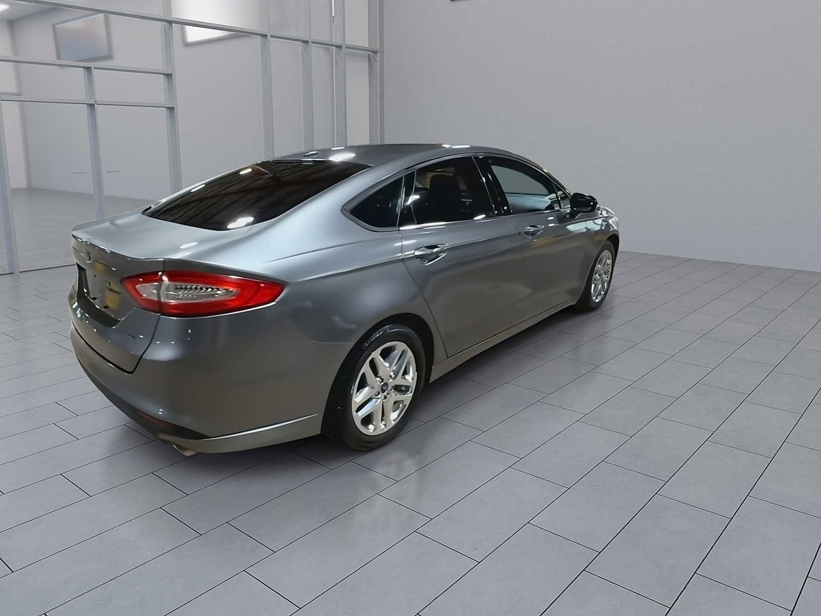 Thumbnail: 2013 Ford Fusion - 8