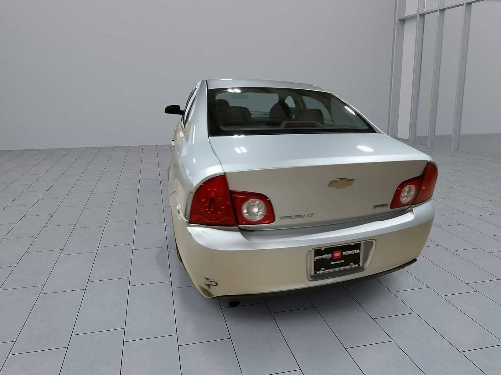 Thumbnail: 2010 Chevrolet Malibu - 7