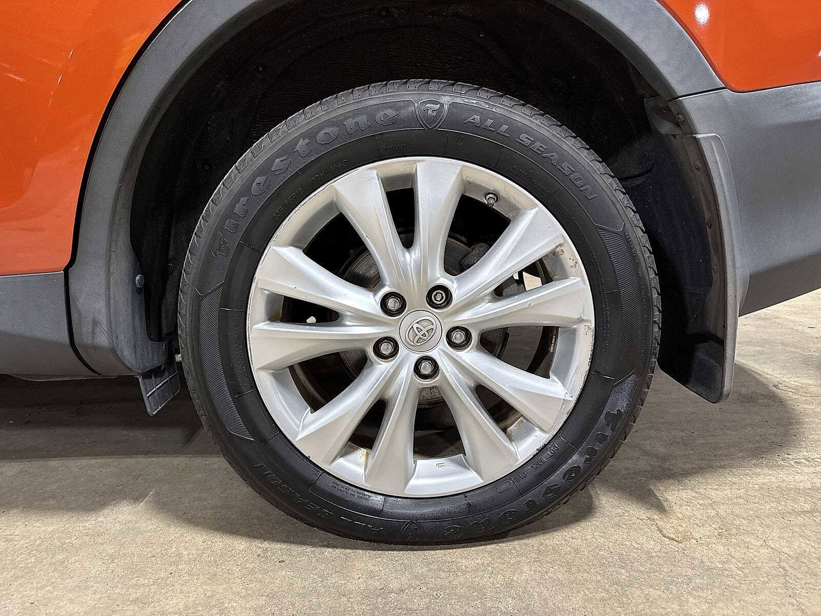 Thumbnail: 2015 Toyota RAV4 - 10