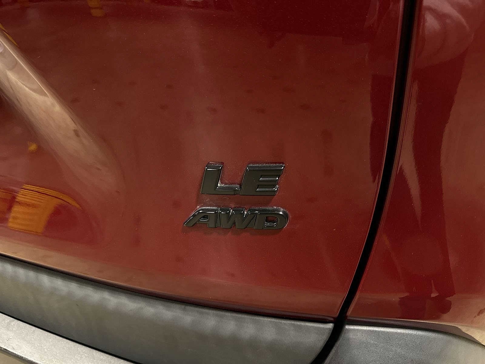 Thumbnail: 2020 Toyota RAV4 - 25