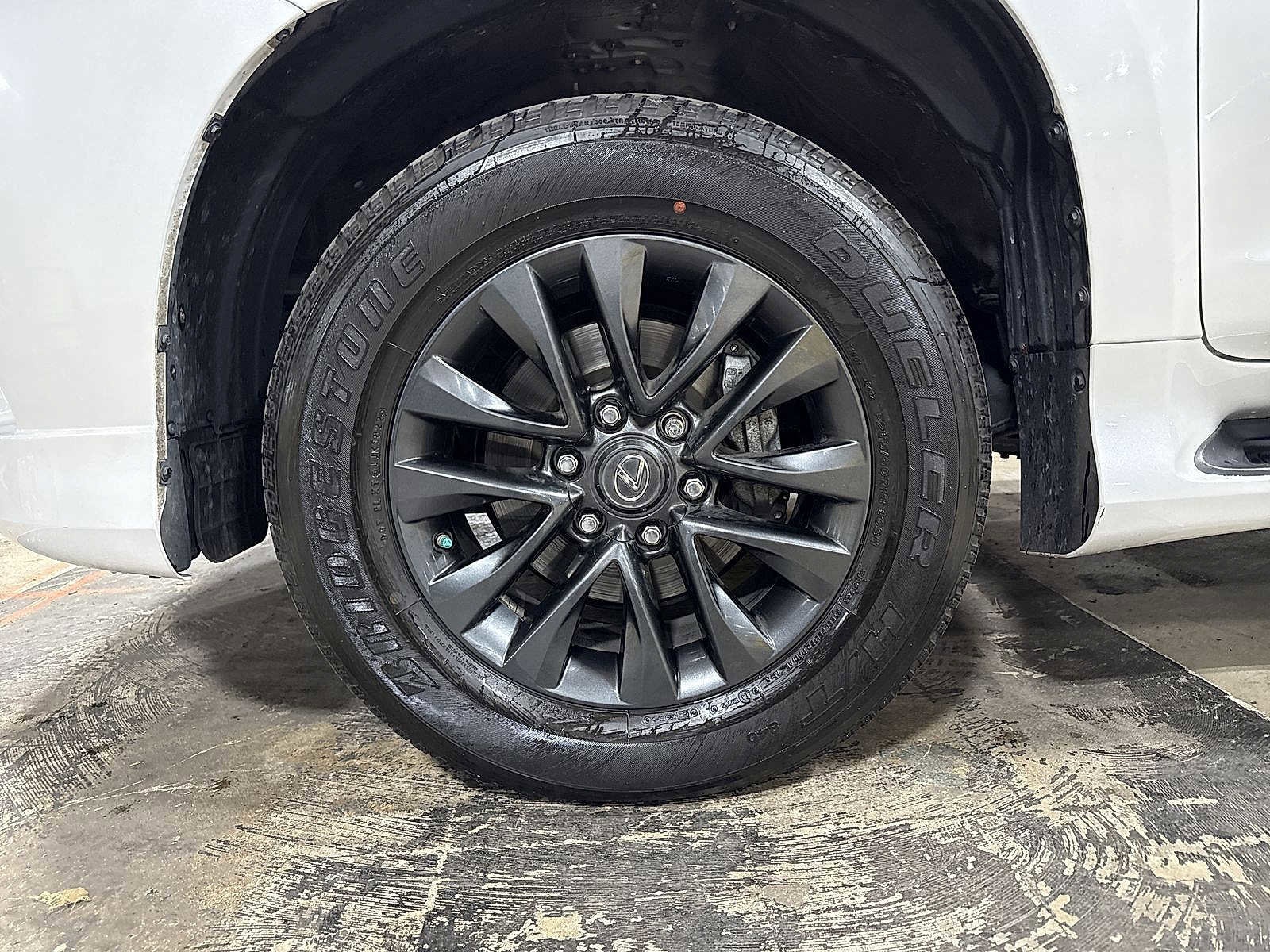 Thumbnail: 2023 Lexus GX - 10