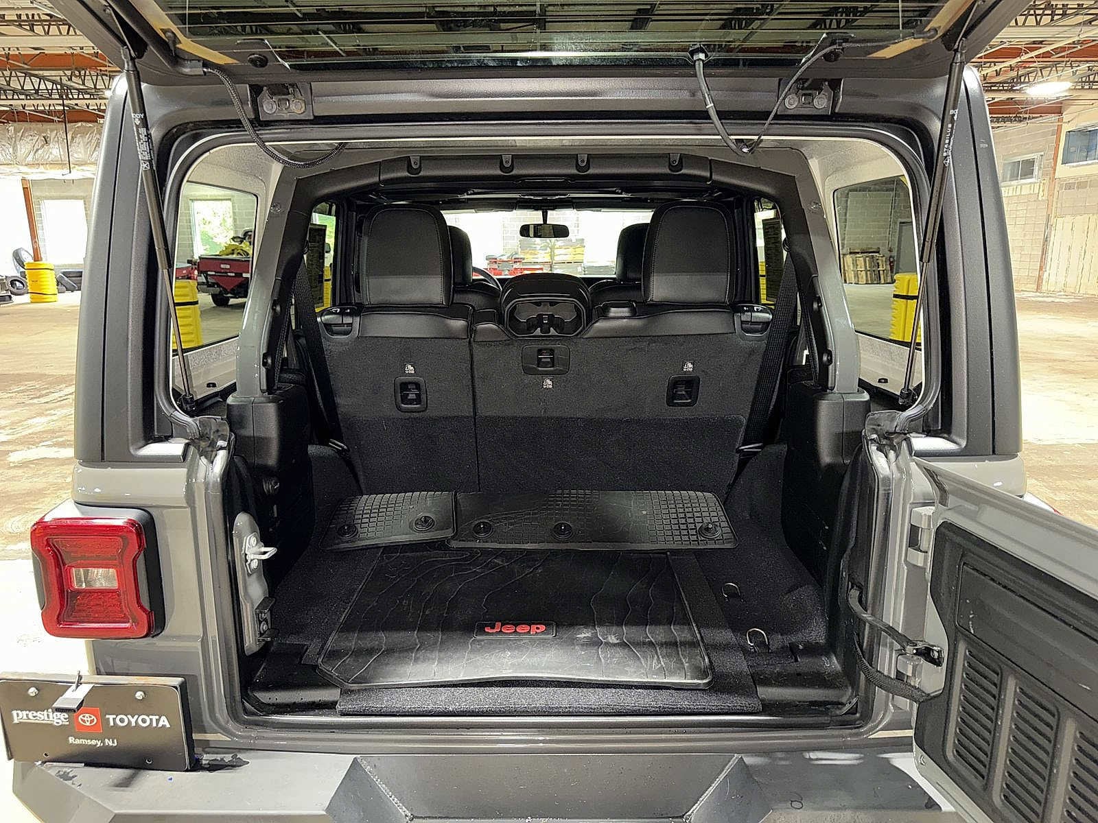 Thumbnail: 2020 Jeep Wrangler - 11