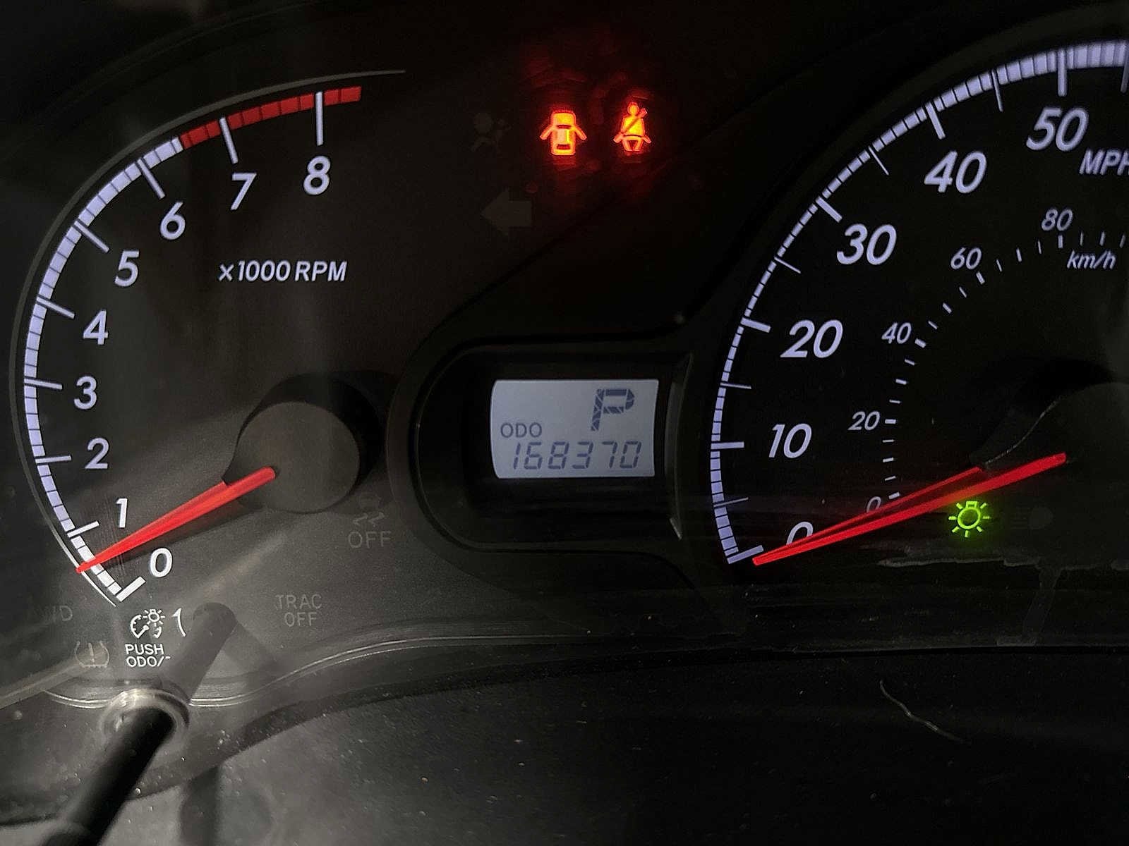 Thumbnail: 2014 Toyota Sienna - 19