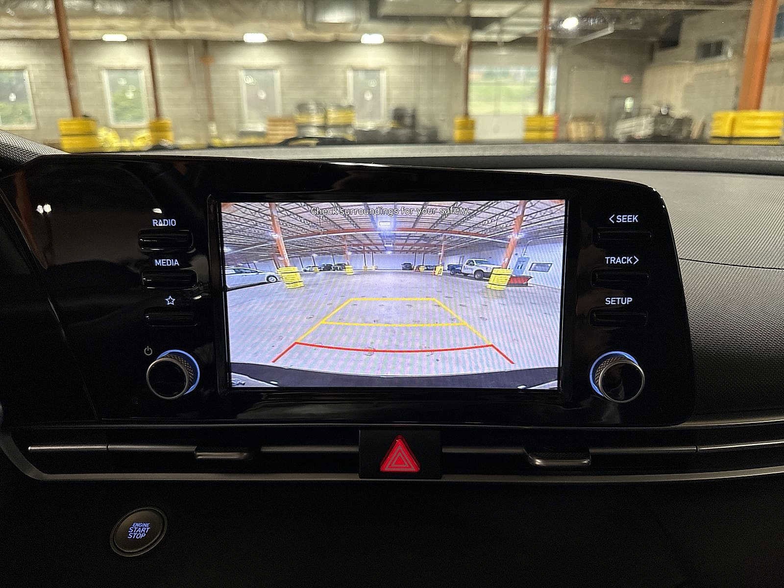 Thumbnail: 2022 Hyundai Elantra - 23