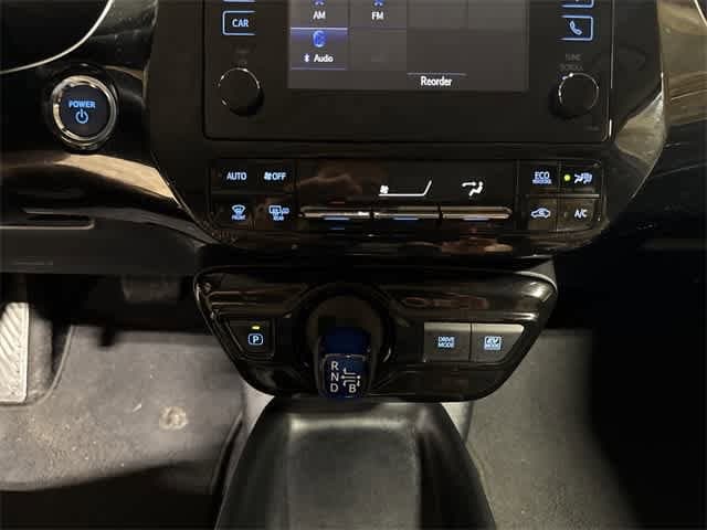 Thumbnail: 2017 Toyota Prius - 21
