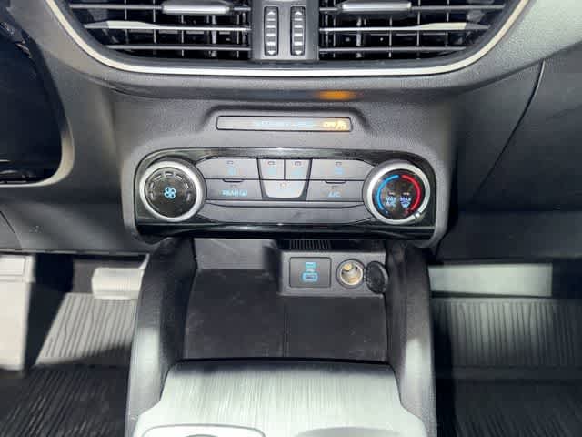 Thumbnail: 2022 Ford Escape - 21