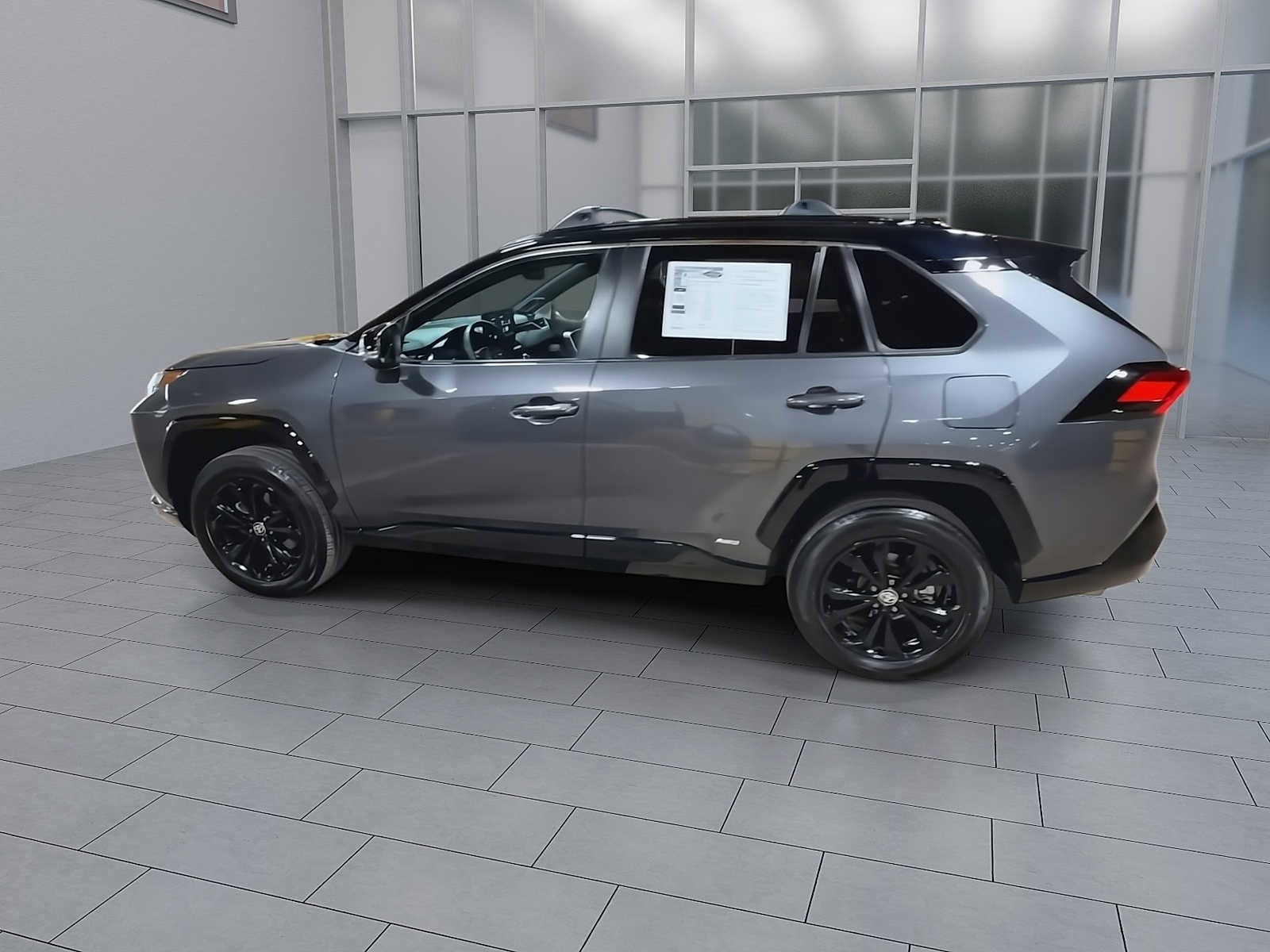 Thumbnail: 2024 Toyota RAV4 - 6