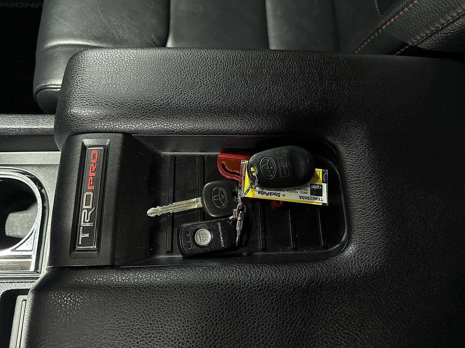 Thumbnail: 2016 Toyota Tundra - 35