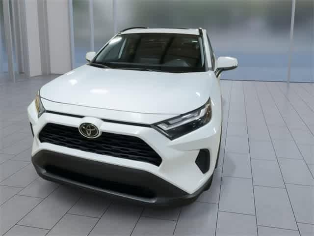 Thumbnail: 2022 Toyota RAV4 - 3