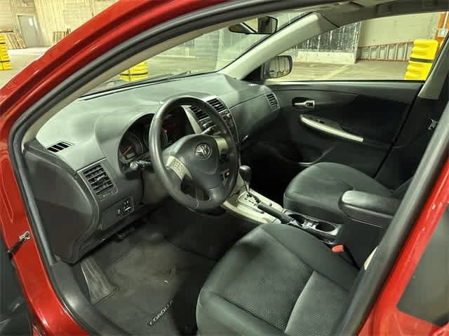 Thumbnail: 2010 Toyota Corolla - 26