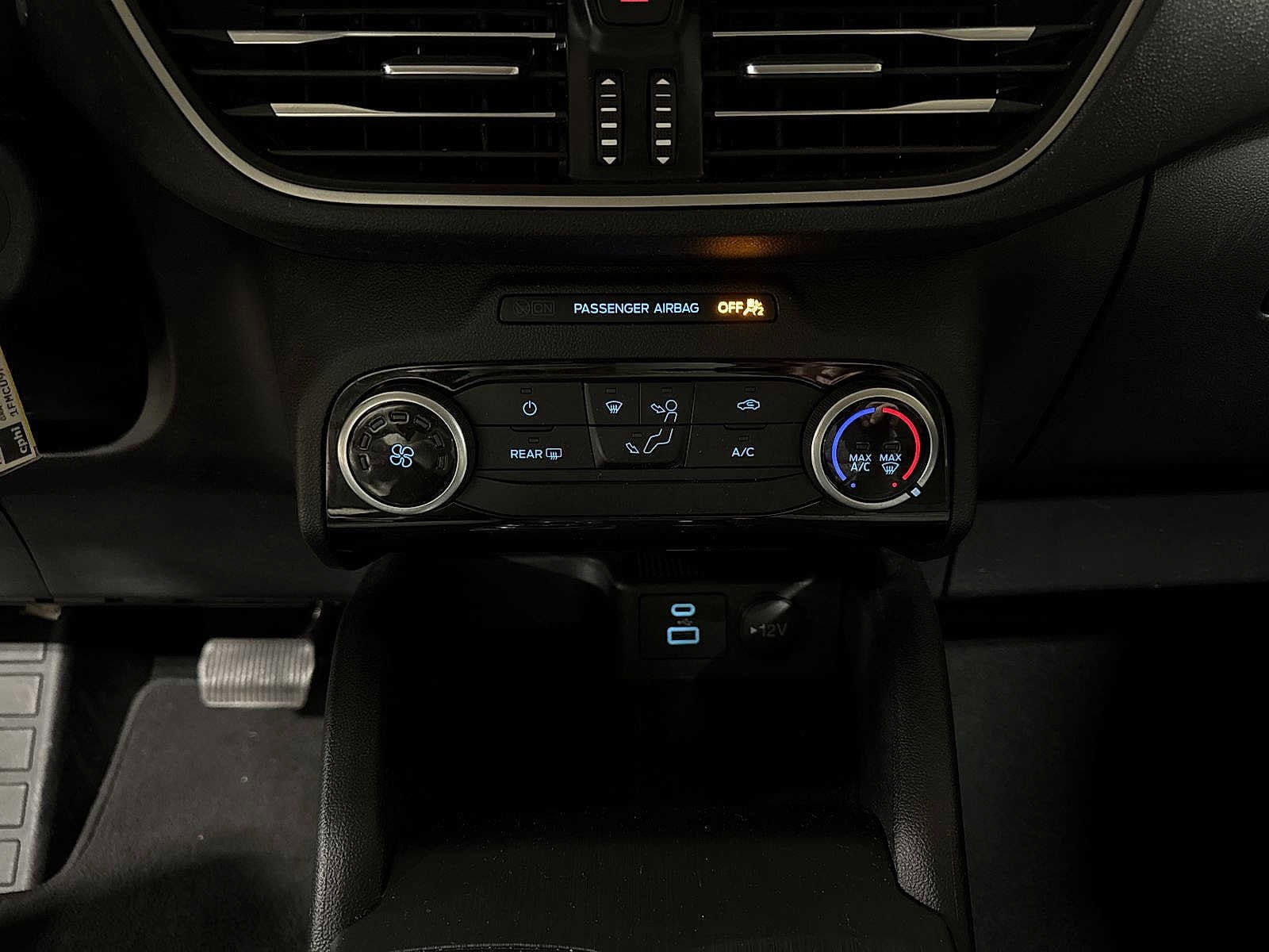 Thumbnail: 2022 Ford Escape - 21