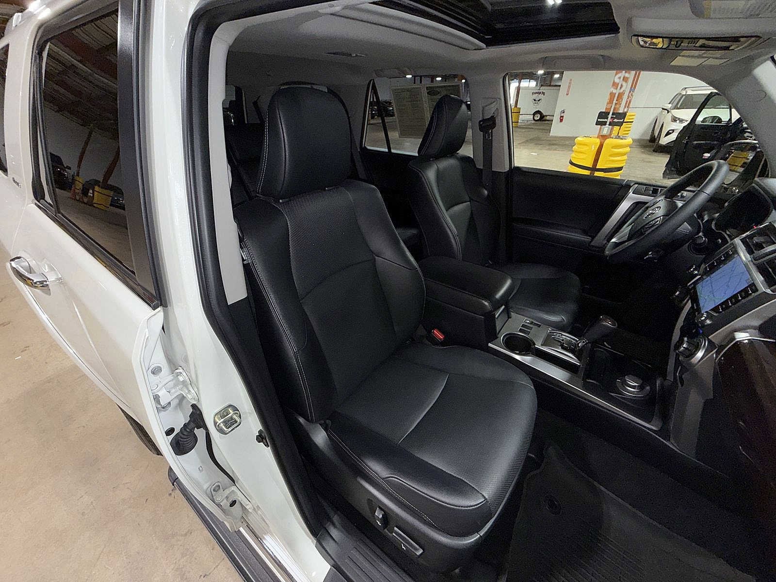 Thumbnail: 2023 Toyota 4Runner - 32