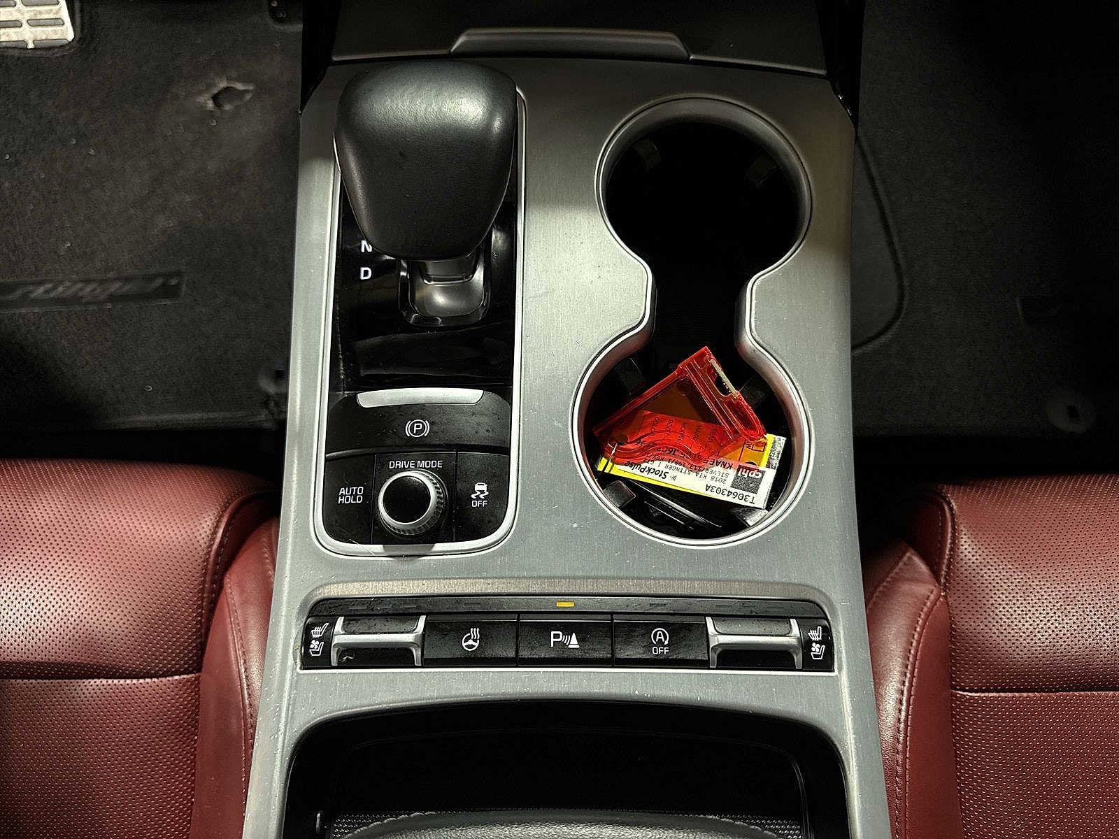 Thumbnail: 2018 Kia Stinger - 32