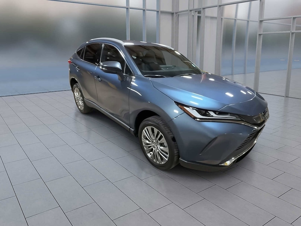 Used 2022 Toyota Venza XLE SUV