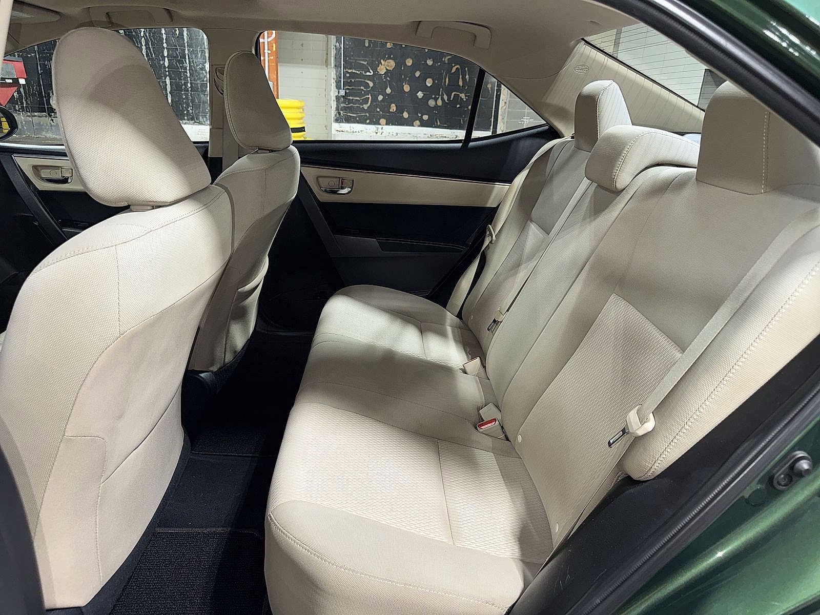 Thumbnail: 2014 Toyota Corolla - 16