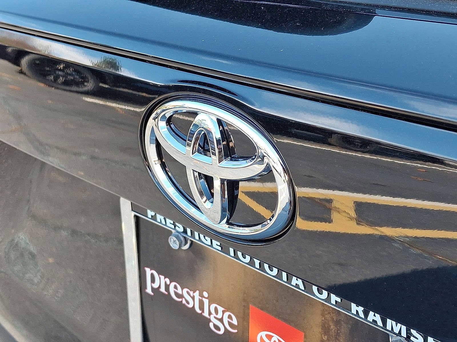 Thumbnail: 2025 Toyota RAV4 - 17