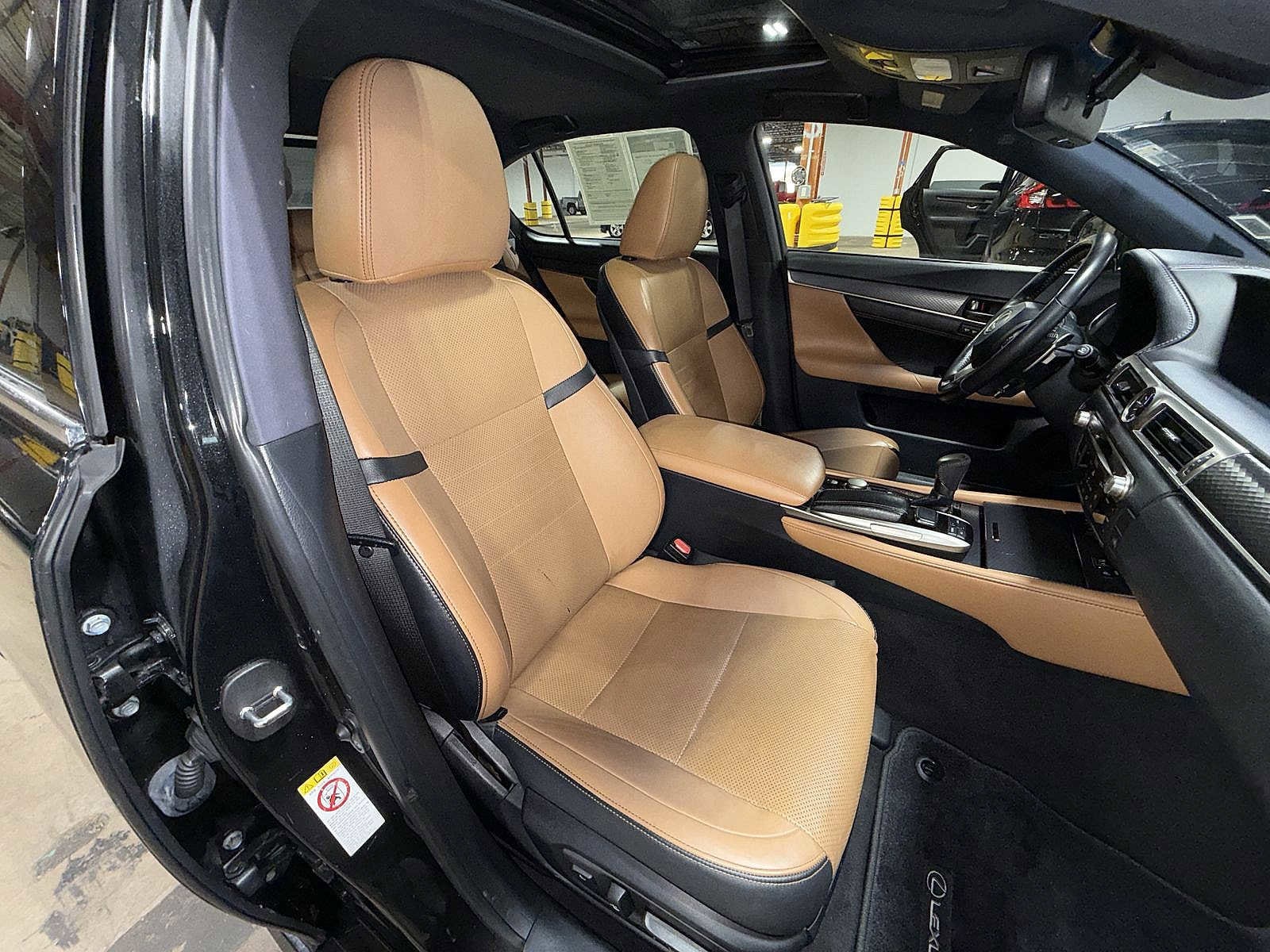 Thumbnail: 2018 Lexus GS - 15